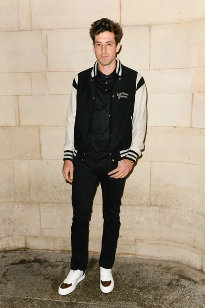 Look 10
